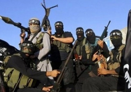 استفاده گروه تروریستی داعش از خودروهای زرهی منافقین
