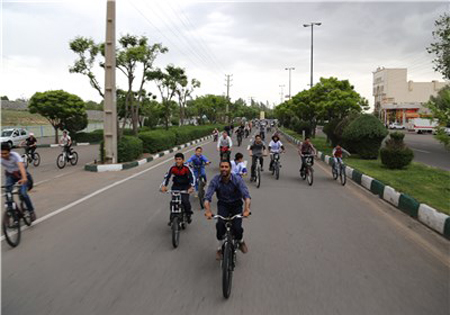 دوچرخه سواری بسیجیان پایگاه خاتم الانبیا(ص) شرکت برق منطقه‌ای سمنان