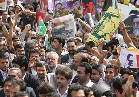 حضور مردم تهران در خیابان‌ها پیش از آغاز رسمی مراسم روز قدس