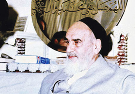 واکاوی نقش امام خمینی(ره) در فرماندهی دفاع مقدس