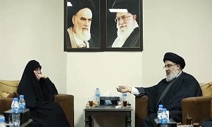 Martyr Soleimani’s daughter meets with Hassan Nasrallah