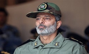 Army Commander Congratulates Iranians on 1979 Islamic Revolution Anniversary