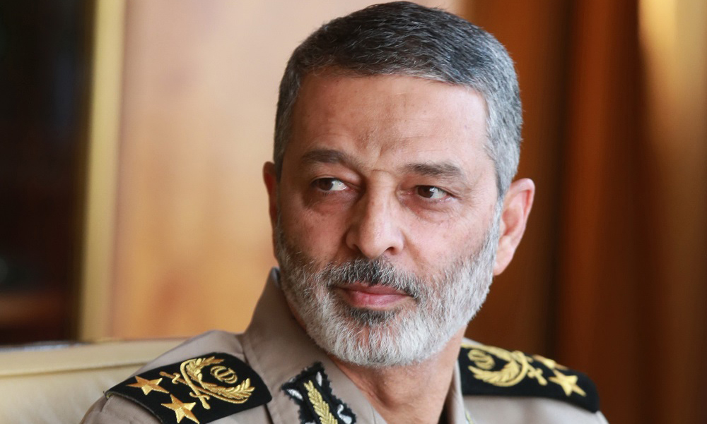 فرمانده کل ارتش روز سربازان گمنام امام زمان (عج) را به وزیر اطلاعات تبریک گفت