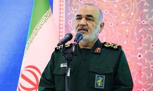 رهبر معظم انقلاب اسلامی امروز به سپاه پاسداران یک نشان فتح اعطاء کردند