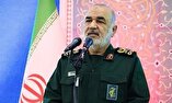 رهبر معظم انقلاب اسلامی به سپاه پاسداران «نشان فتح» اعطاء کردند