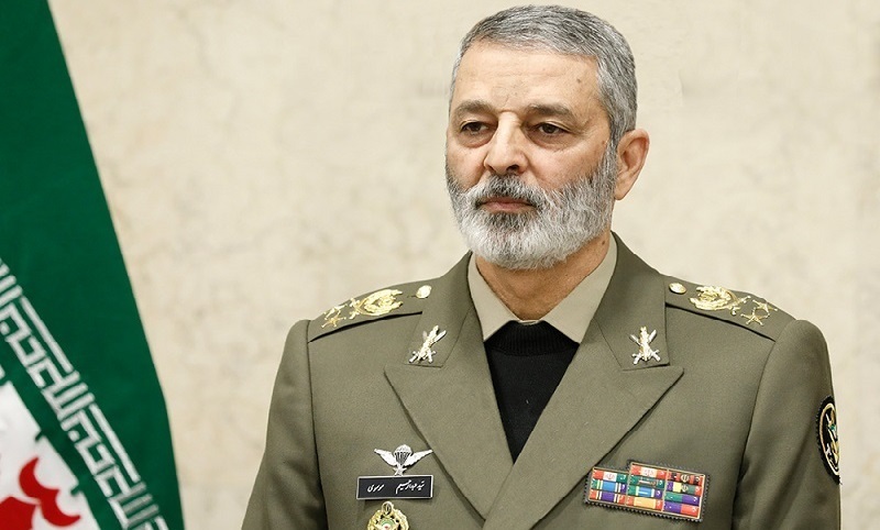 سرلشکر موسوی دریافت «نشان فتح» از فرمانده معظم کل قوا را به خانواده بزرگ ارتش تبریک گفت