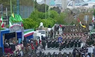 رژه نیروهای مسلح در اصفهان برگزار شد