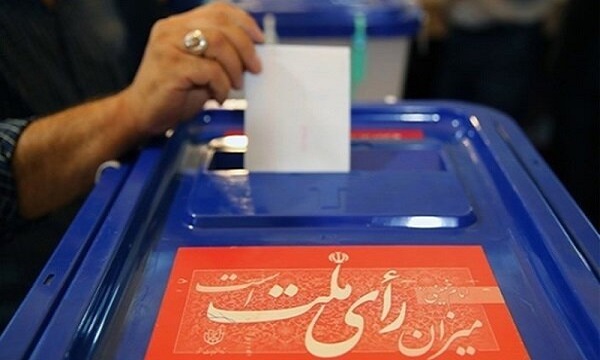 رجال الدين السنة في ايران يؤكدون مشاركتهم في الانتخابات الرئاسية