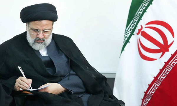 الرئيس الايراني يعزي بوفاة آیة الله 
