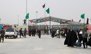 Iran Police Chief: Arbaeen Pilgrims Crossing Border Seamlessly