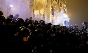 Thousands Protest 'Slave Law' in Budapest