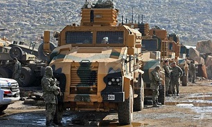 Turkish Army Forwards More Forces, Equipment to Border with Syria