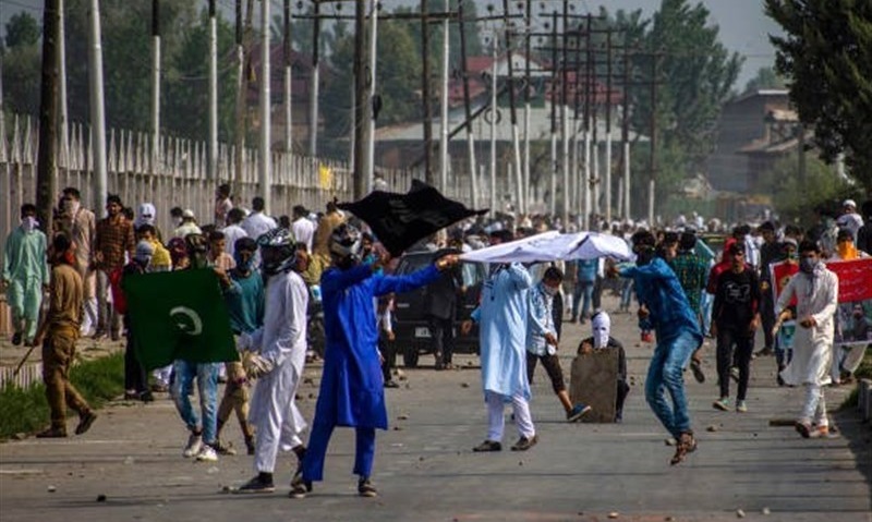 Clashes Erupts in Kashmir Following Eid al-Adha Prayers