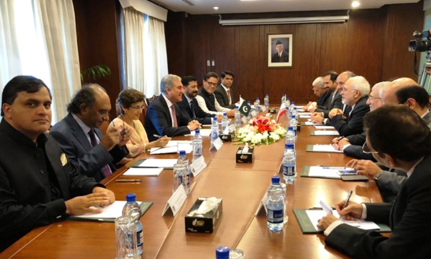 Iran, Pakistan discuss bilateral ties, regional security