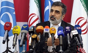 Iran to Inject UF6 Gas into Centrifuges at Midnight