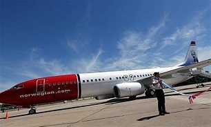 Bomb Threat Forces Norwegian Passenger Plane to Make Emergency Landing in Sweden