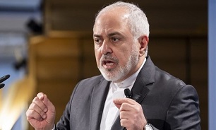 FM Zarif Lauds Iranians Efforts for Independence