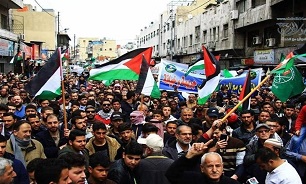Jordanians Stage Rally in Support of Palestinians near Dead Sea