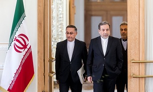 Iranian, British Diplomats Meet in Tehran