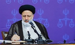 Top Judge Brands Sanctions on Iran, Syria as Crime against Humanity
