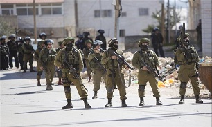 Israeli Army Expels 10 Palestinian Families in Ramallah to Conduct Drill