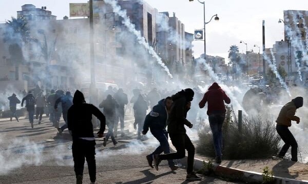 Violent clashes erupt between Zionist forces, Palestinians