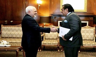 Iran’s Foreign Minister, Pakistan’s Ambassador Meet in Tehran