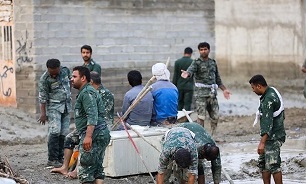 IRGC Ground Force Continues Helping Flood-Hit People in SE Iran