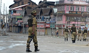 Pakistan Lawmaker Warns of Nuclear War over Kashmir