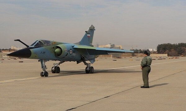 Iranian army experts overhaul Mirage military aircraft