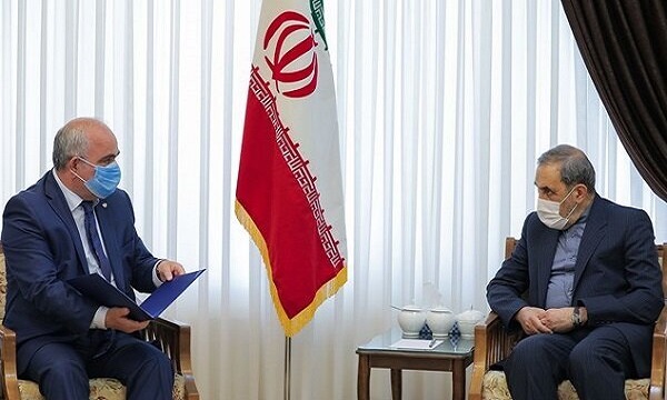 Velayati receives President Putin's message to Ayat. Khamenei