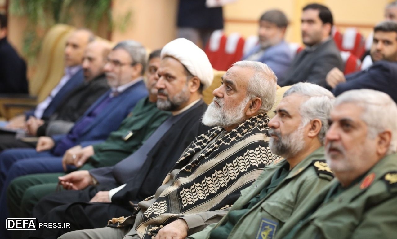 سی‌امین مراسم گرامیداشت هفته پژوهش در دانشگاه امام حسین (ع) برگزار شد